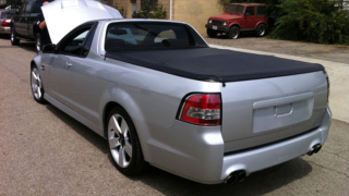 Illustration for article titled 2009 Pontiac G8 Sport Truck is what we really want for Christmas